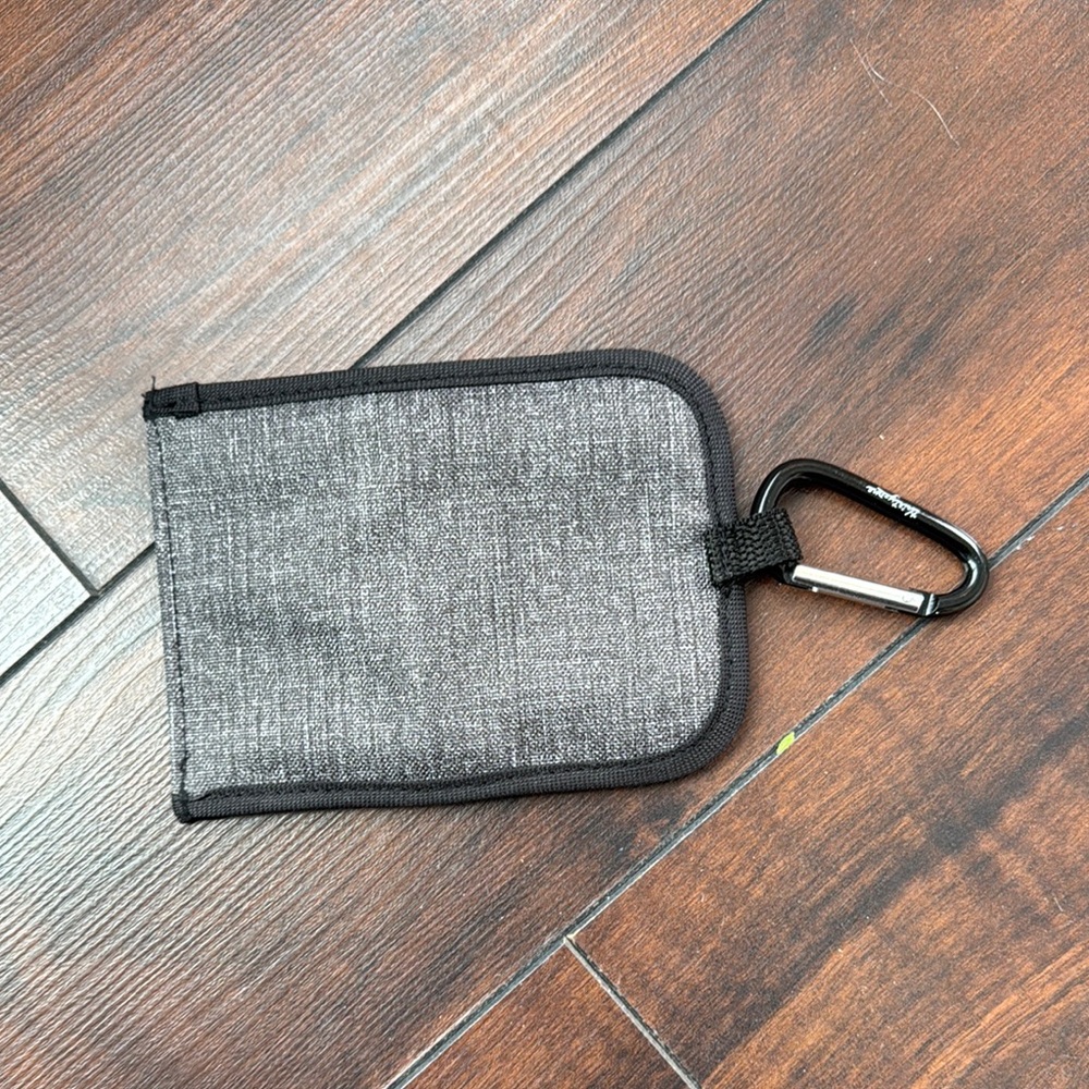 Carry Me Away luggage tag from 31 Gifts